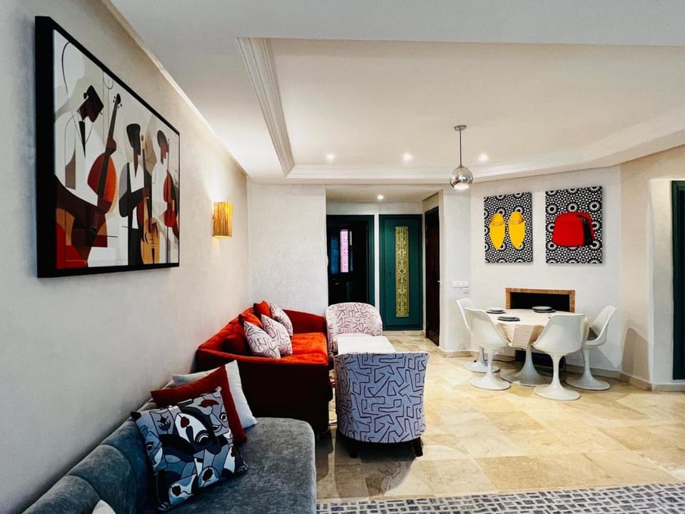 Living room, Dining area