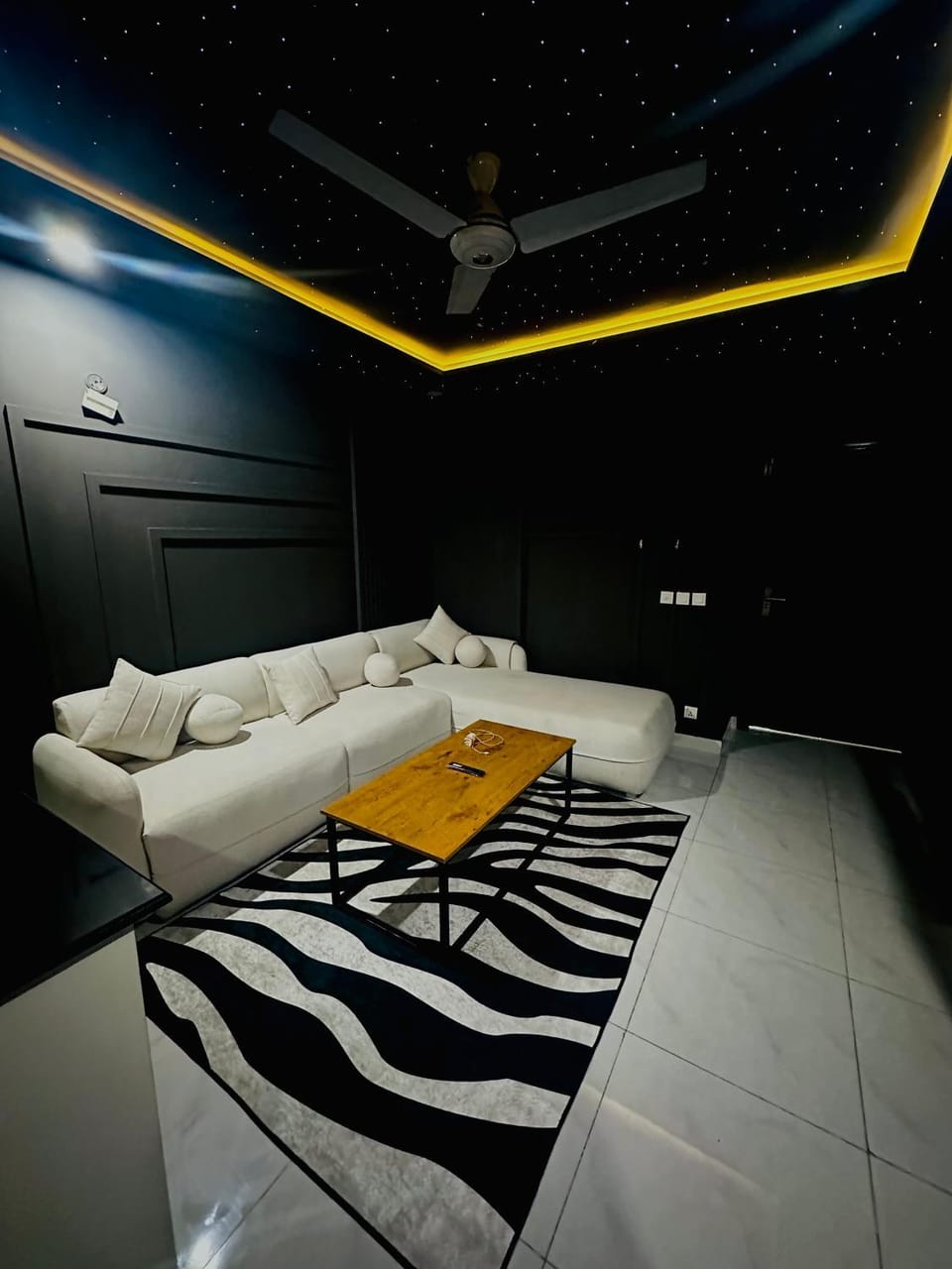 Dark and Cozy 1BHK Sleep under the Stars Indoors Apartment in Lahore
