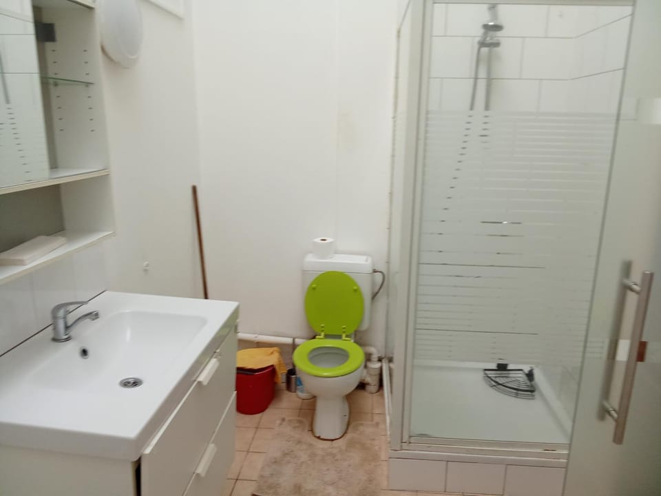 Night Apartment in Liège