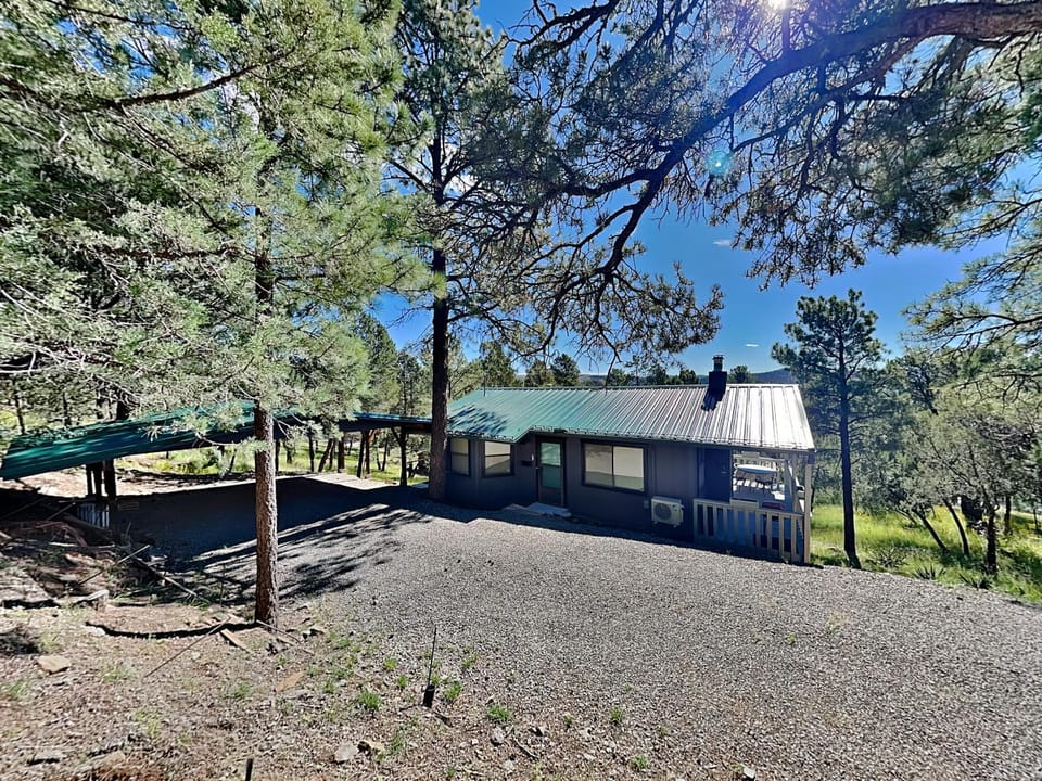 Property building, Natural landscape, Mountain view, Parking