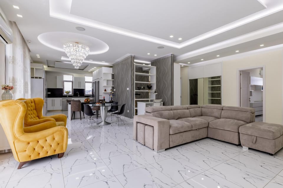 TV and multimedia, Kitchen or kitchenette, Living room, Seating area