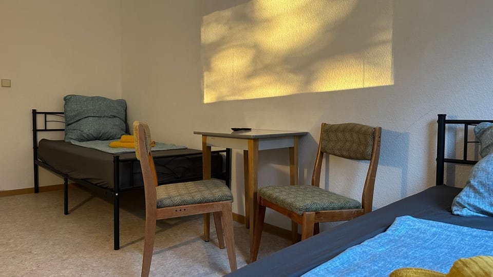 Bed, Photo of the whole room, Seating area, Bedroom