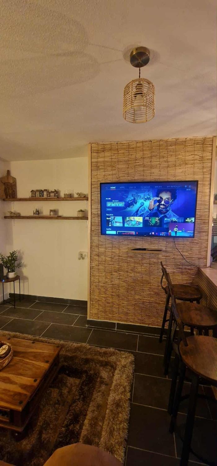 Taff Cottage - Free parking, Fast Wifi, Comfy Stay Apartment in Cardiff