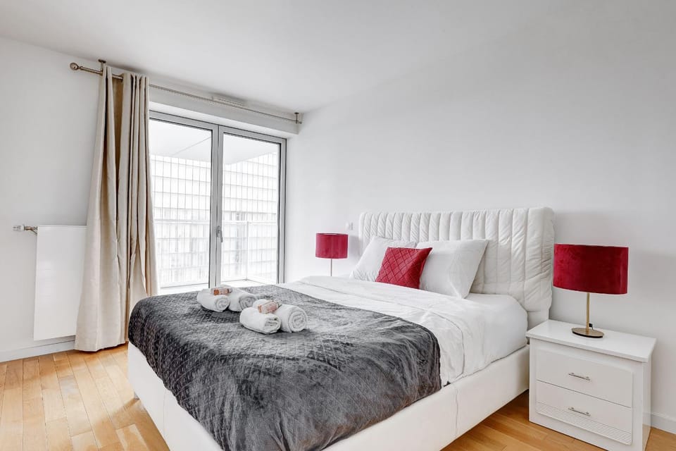 Suite Mitterand, Penthouse Parisien avec balcon Apartment in Paris