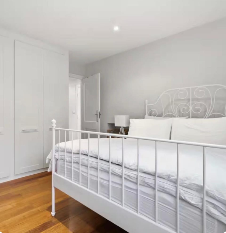 Beautiful Mews house just off Marylebone High St House in City of Westminster