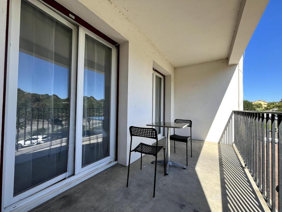 Balcony/Terrace, Dining area