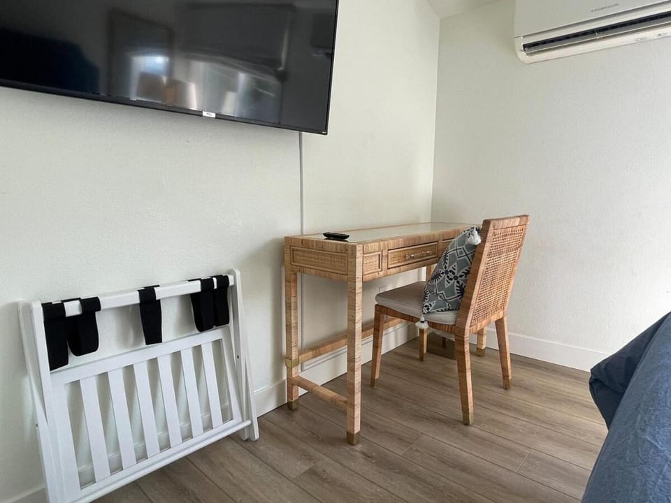 Beachfront Luxury with 4BR and Views House in Marysville