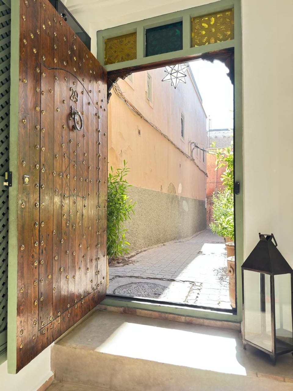 Facade/entrance