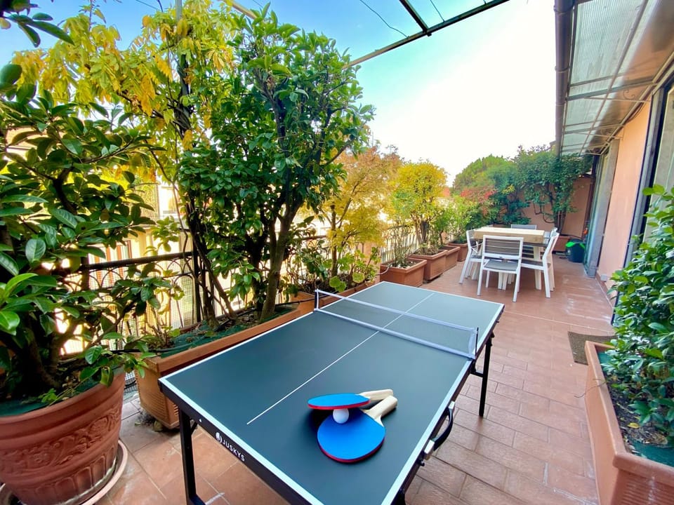 Penthouse with panoramic terrace-8 minutes from the Duomo Apartment in Milan