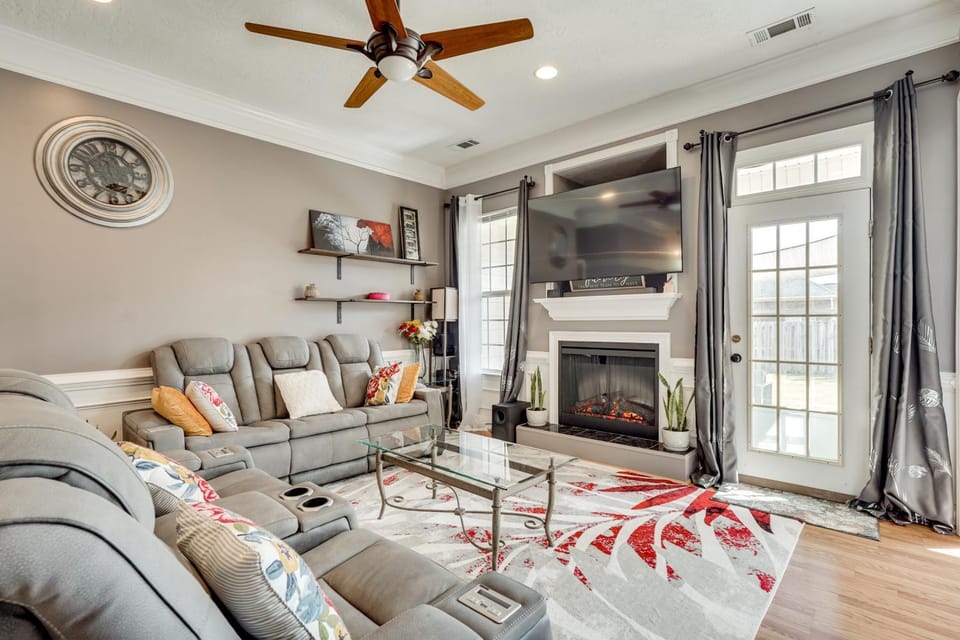 14 Mi to Augusta! Family Home w/ Pet-Friendly Yard House in Augusta