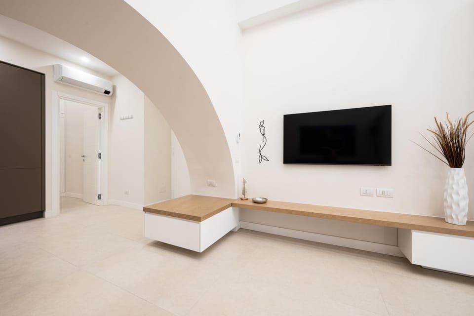 TV and multimedia, Living room, air conditioner