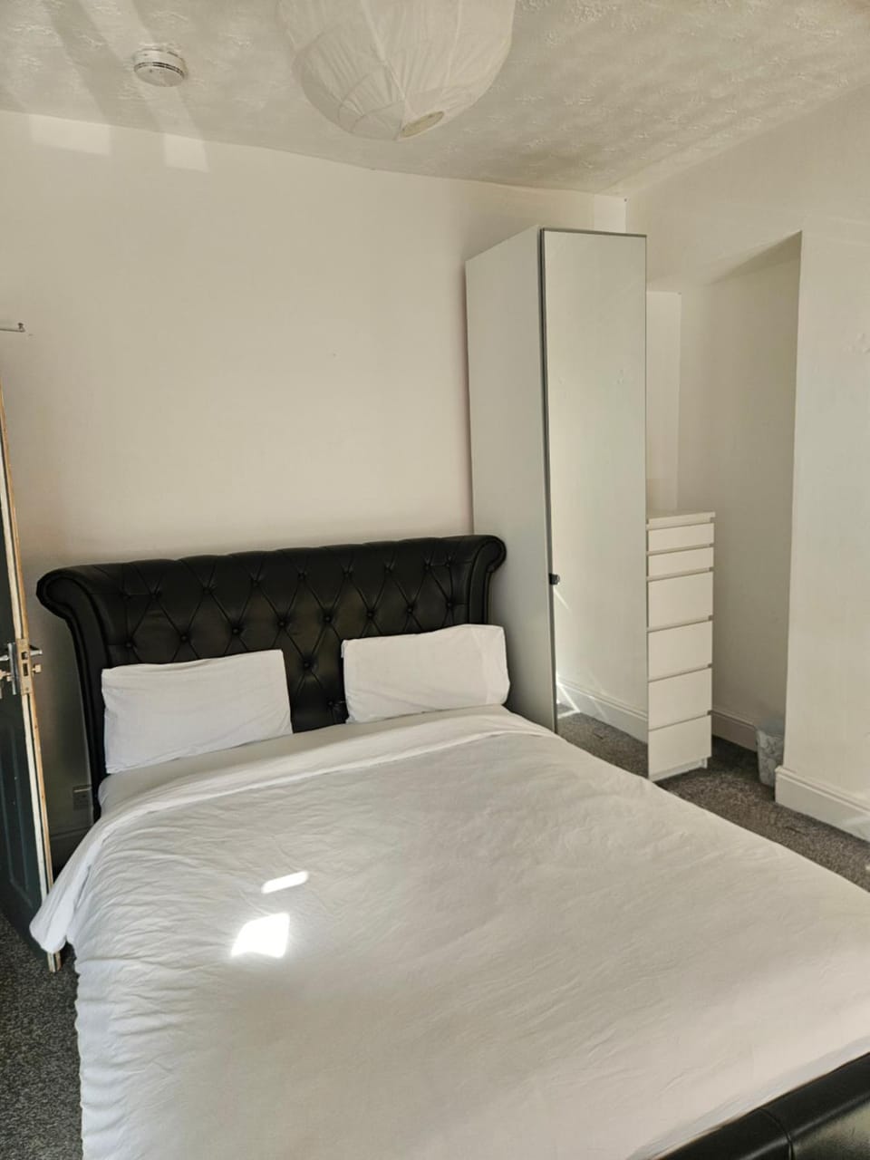 29 Decent Homes Vacation rental in Salford