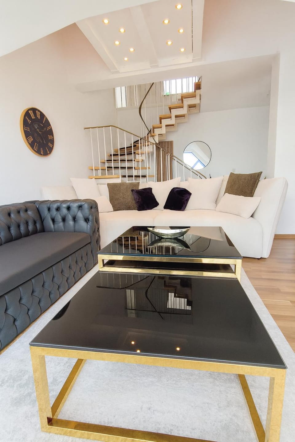 Living room, Seating area