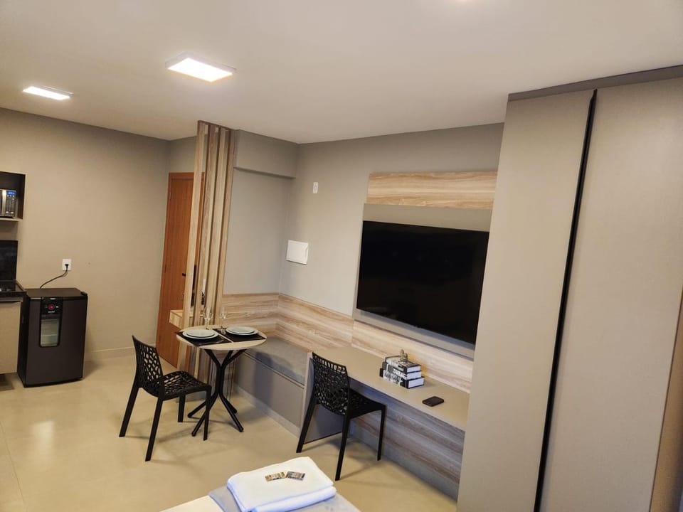 Communal lounge/ TV room, Seating area, minibar
