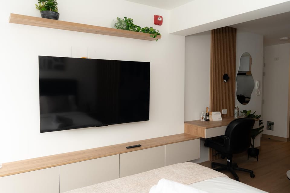 TV and multimedia, Seating area