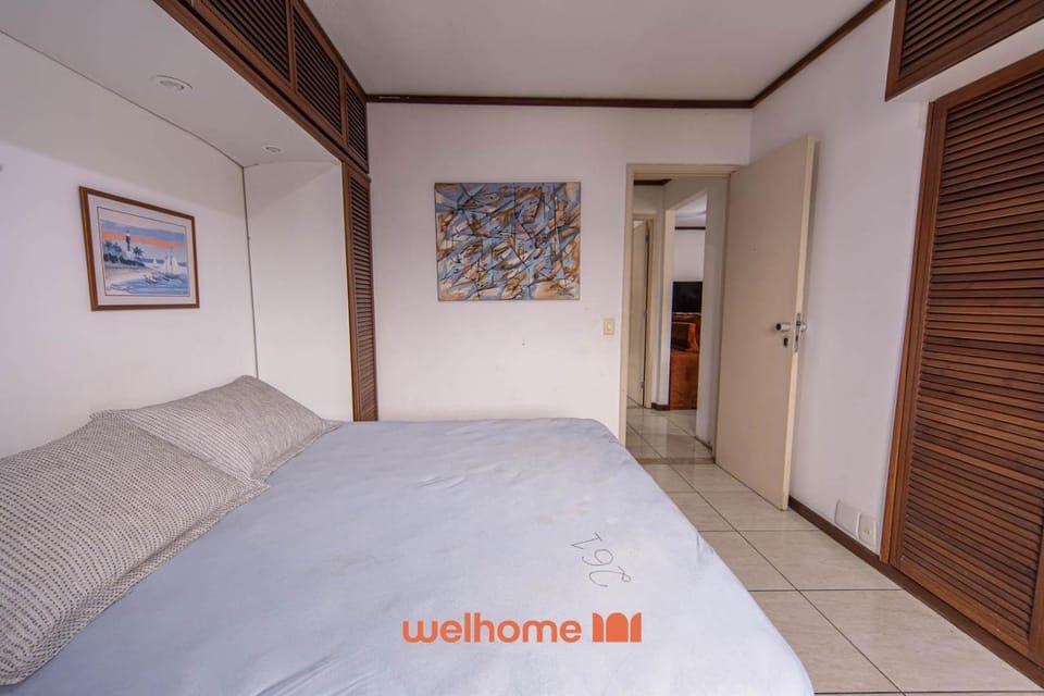 Apto em Guarujá a passos da Praia das Pitangueiras Apartment in State of São Paulo