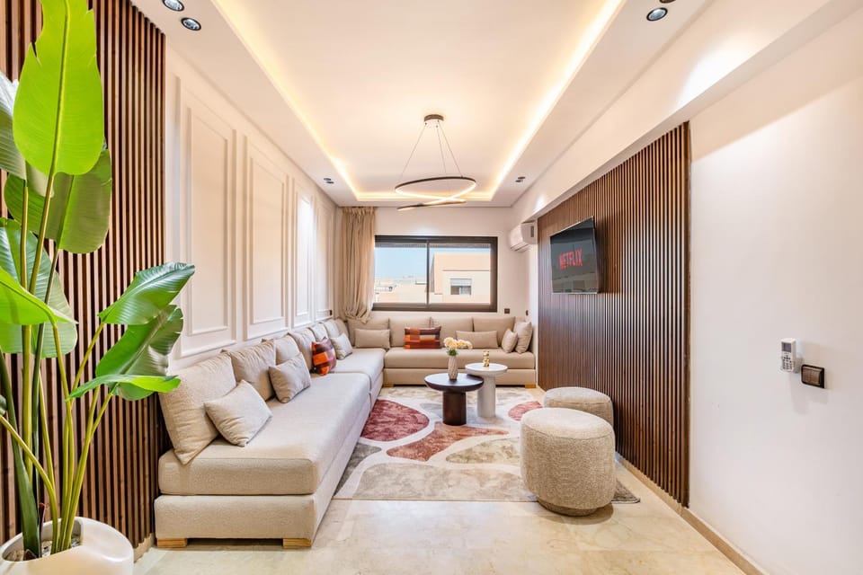 TV and multimedia, Living room, Seating area, air conditioner