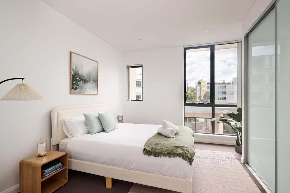 Bed, View (from property/room), Photo of the whole room, Bedroom