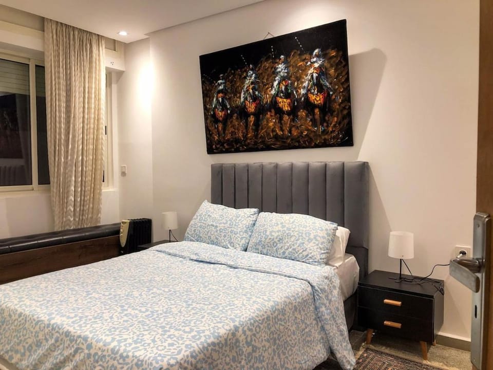 Modern Studio Next to Train Station & Medina Gate Apartment in Rabat