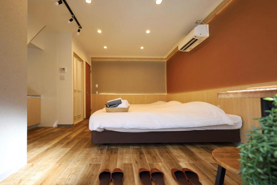 Bed, Photo of the whole room, Bedroom, air conditioner
