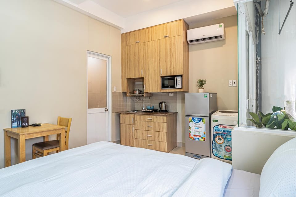 Kitchen or kitchenette, Bedroom