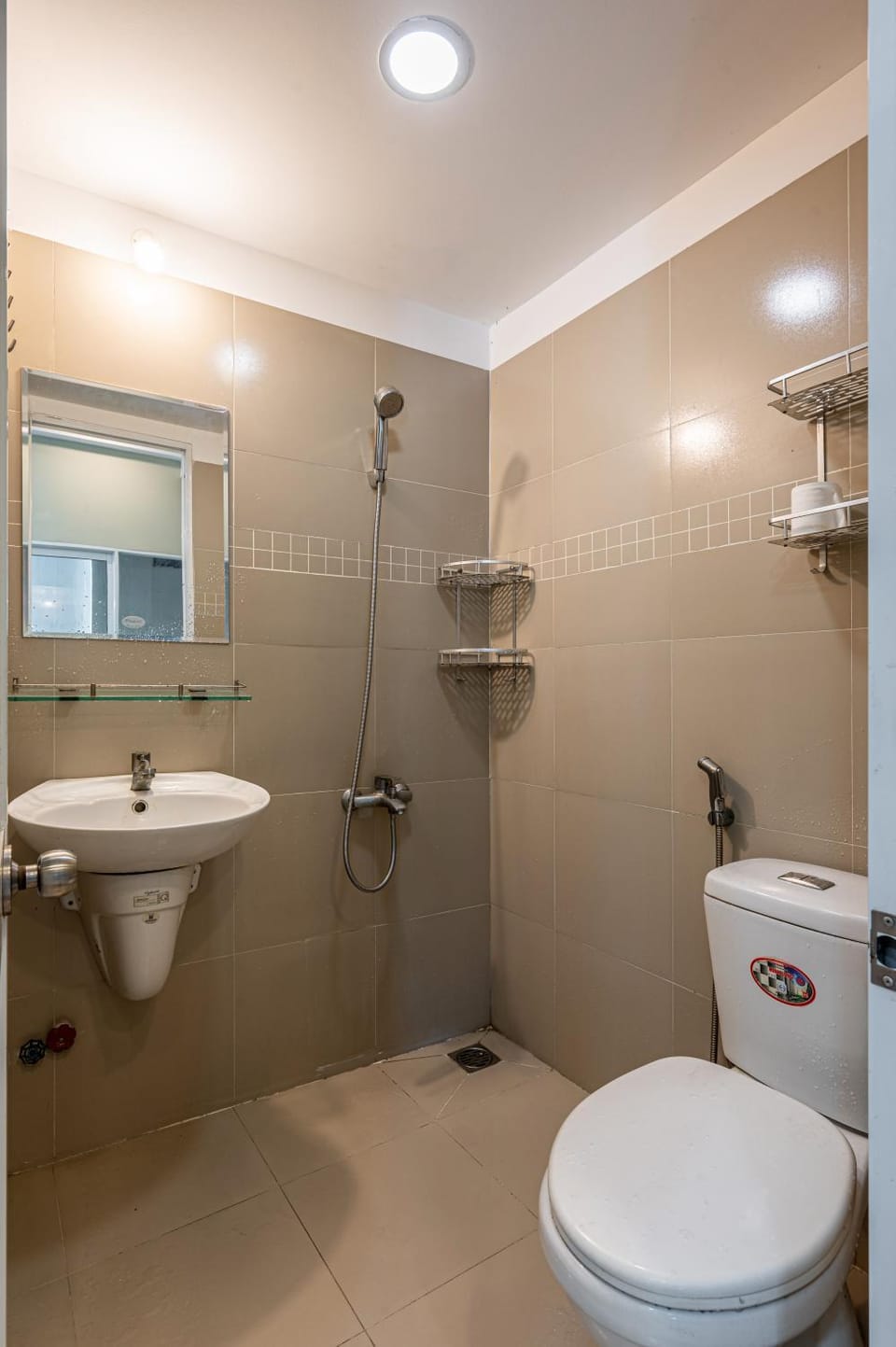 Shower, Toilet, Bathroom, towels