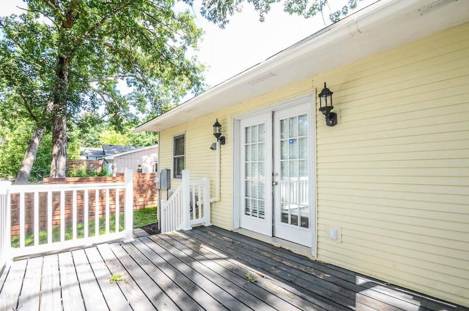 Lake Life Meets City Vibes House in Plymouth