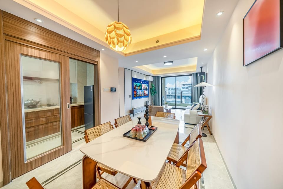 Living room, Dining area