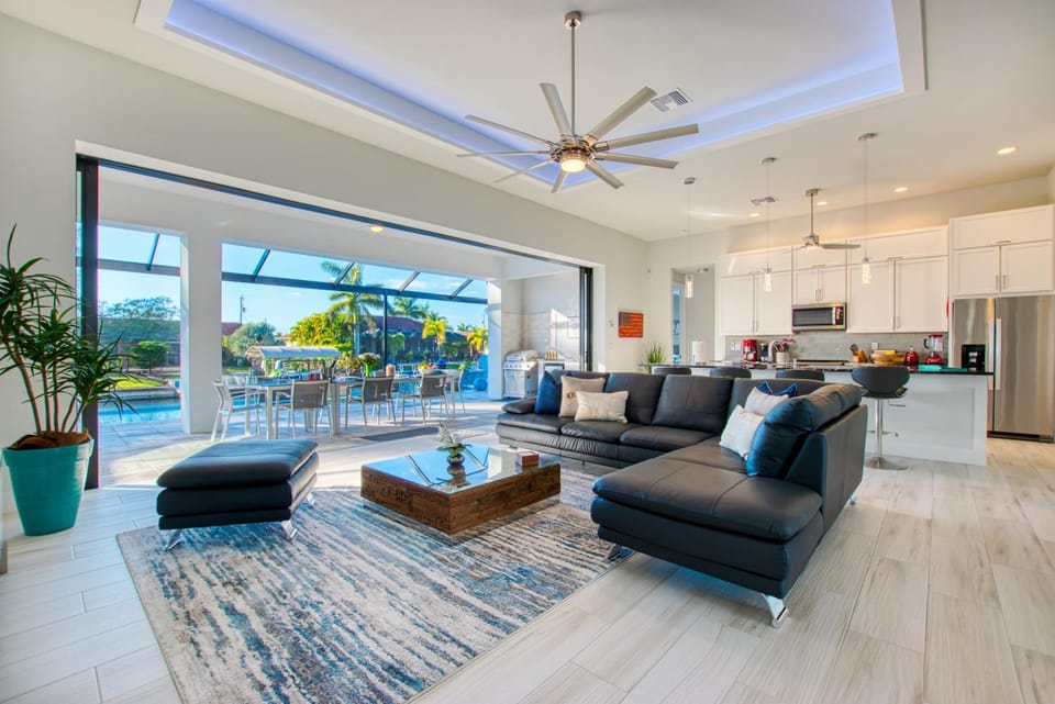 Villa Florida Palms House in Cape Coral