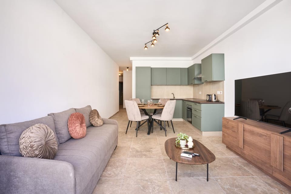 Living room, Dining area, kitchen