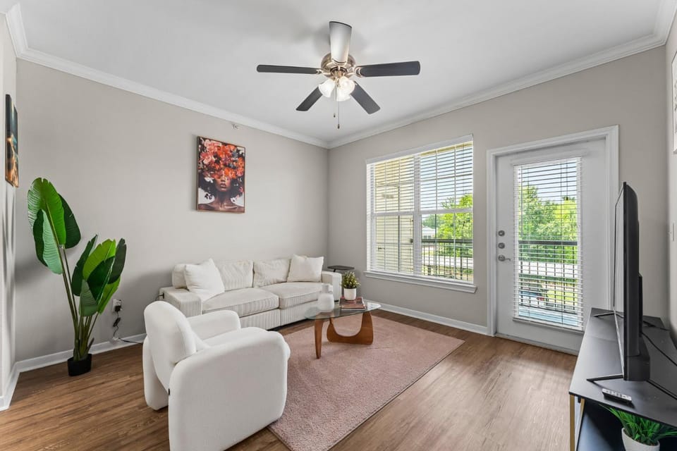 Bright 1BR in Magnolia Near Woodlands Waterway Apartment in The Woodlands