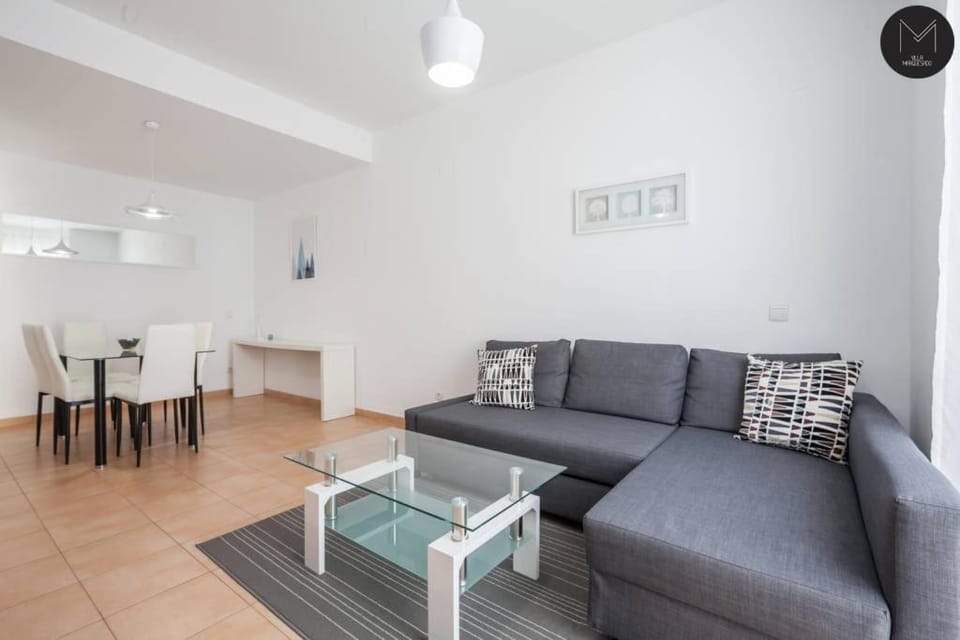 Living room, Lounge or bar