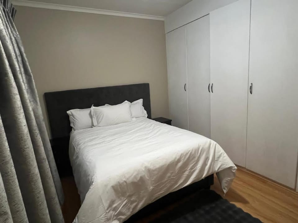 Panda Apartment in Sandton