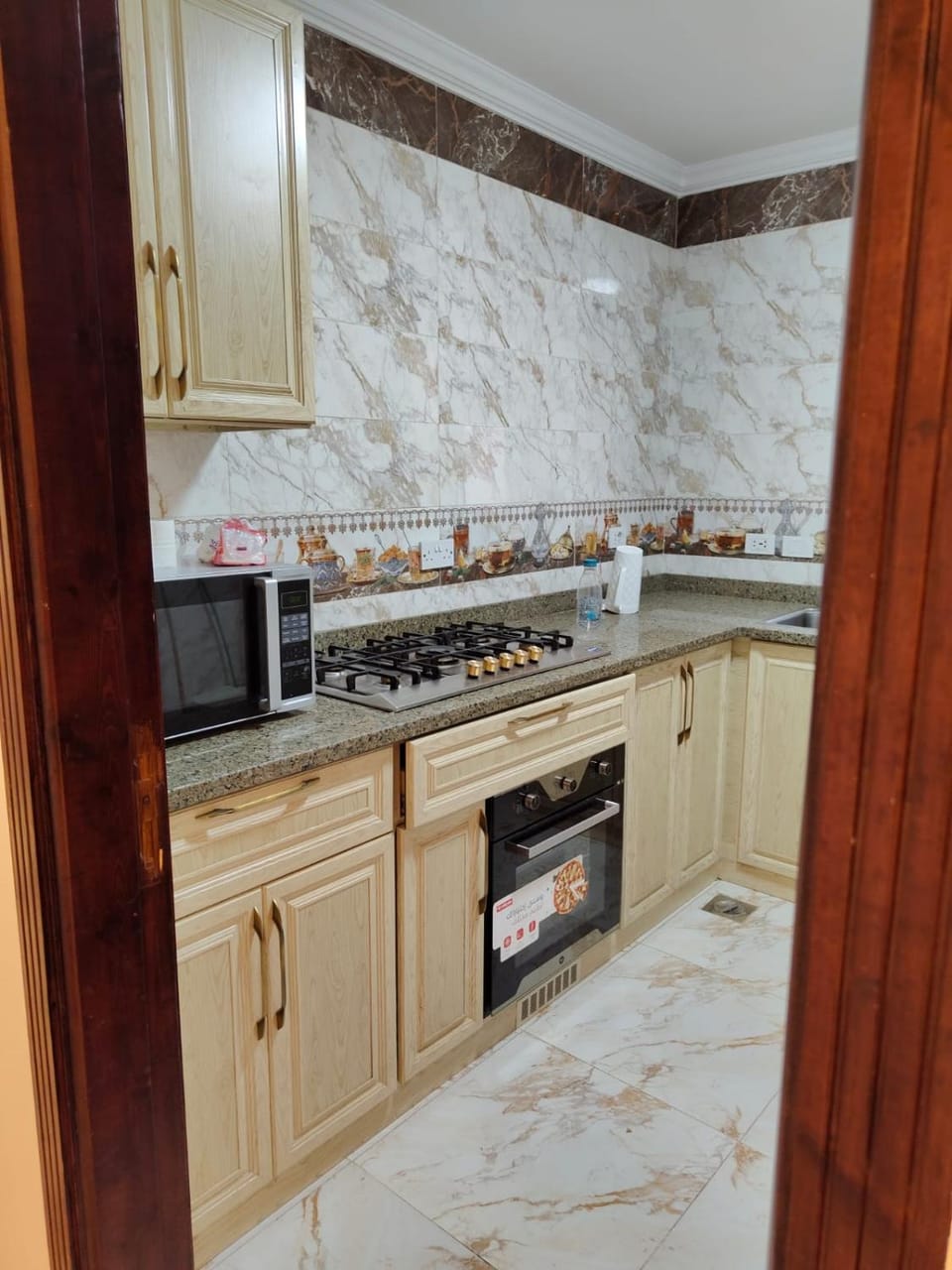microwave, stove, kitchen