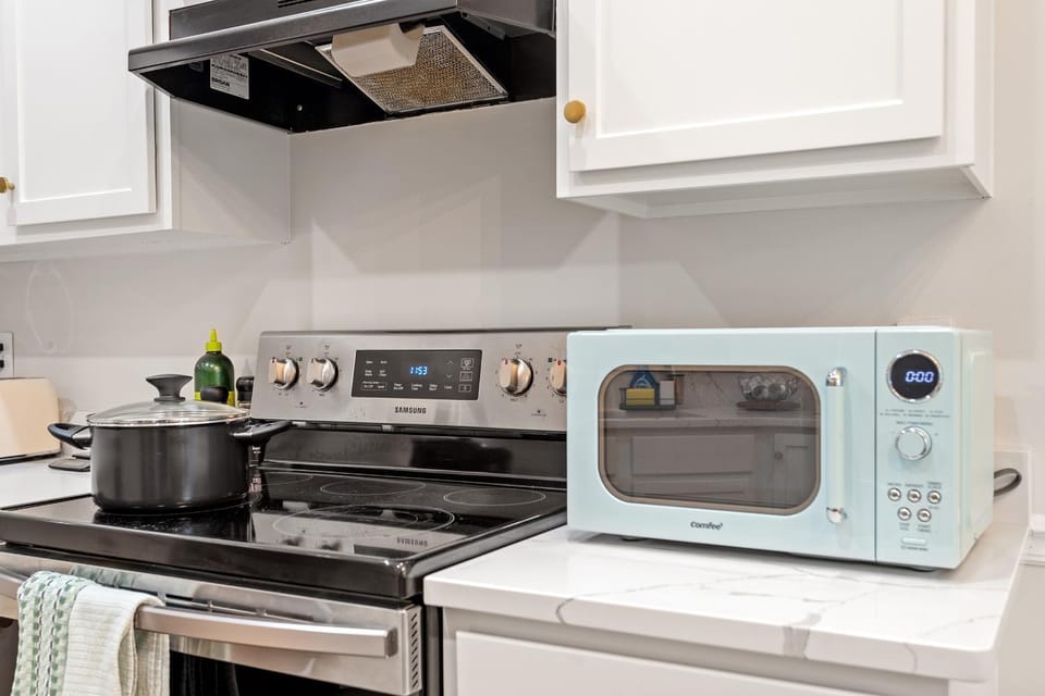 Kitchen or kitchenette, stove, toaster