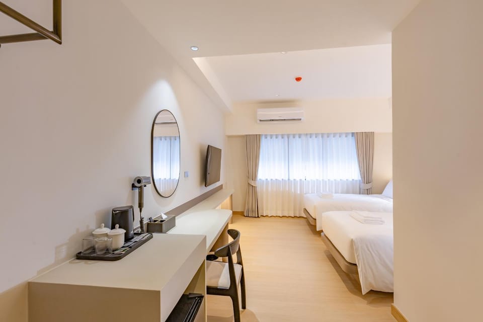Bed, Photo of the whole room