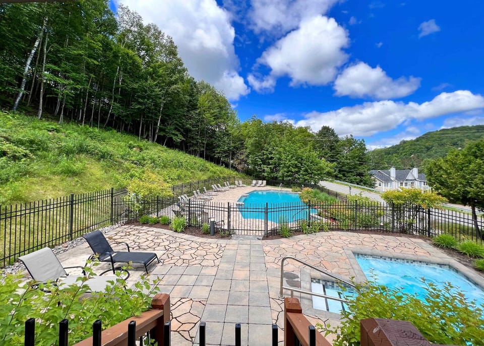 Pool view, Swimming pool, Swimming pool