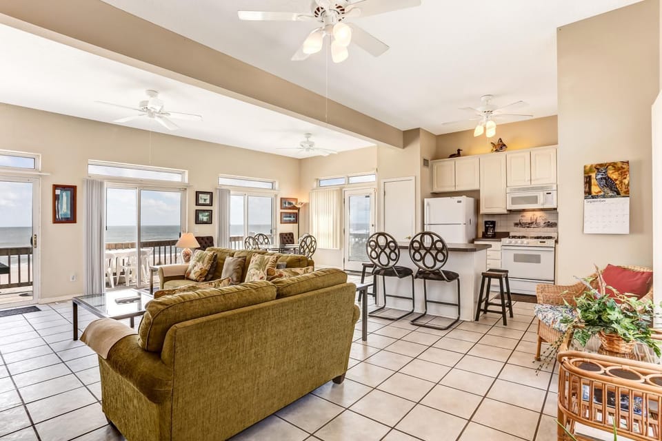 812 S Fletcher Ave House in Fernandina Beach
