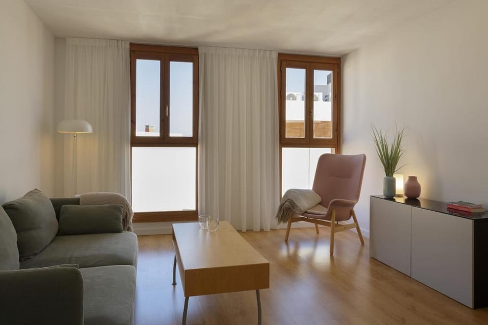 Penthouse in historic center overlooking the castle Apartment in Alicante