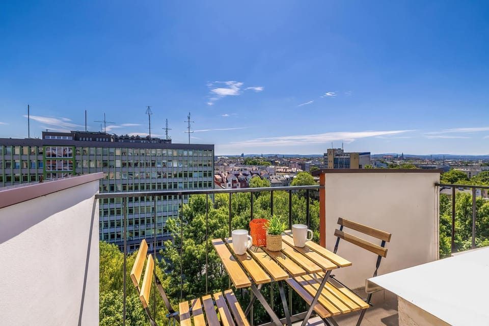 Balcony/Terrace, City view
