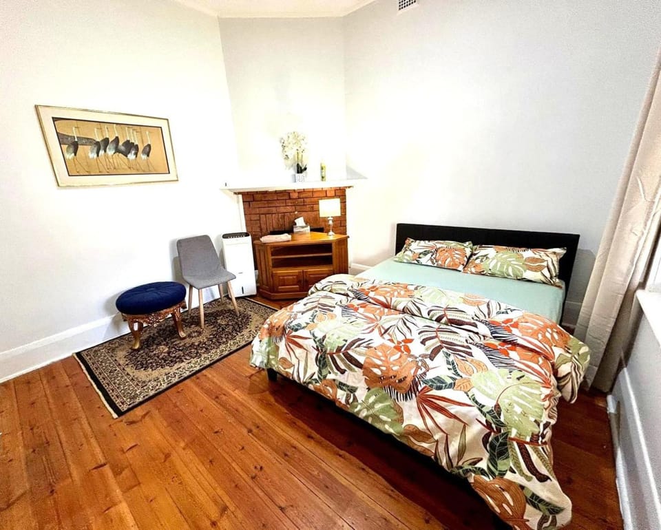 3BR Guest House near Adelaide CBD Joslin 5070 Bed and Breakfast in Adelaide