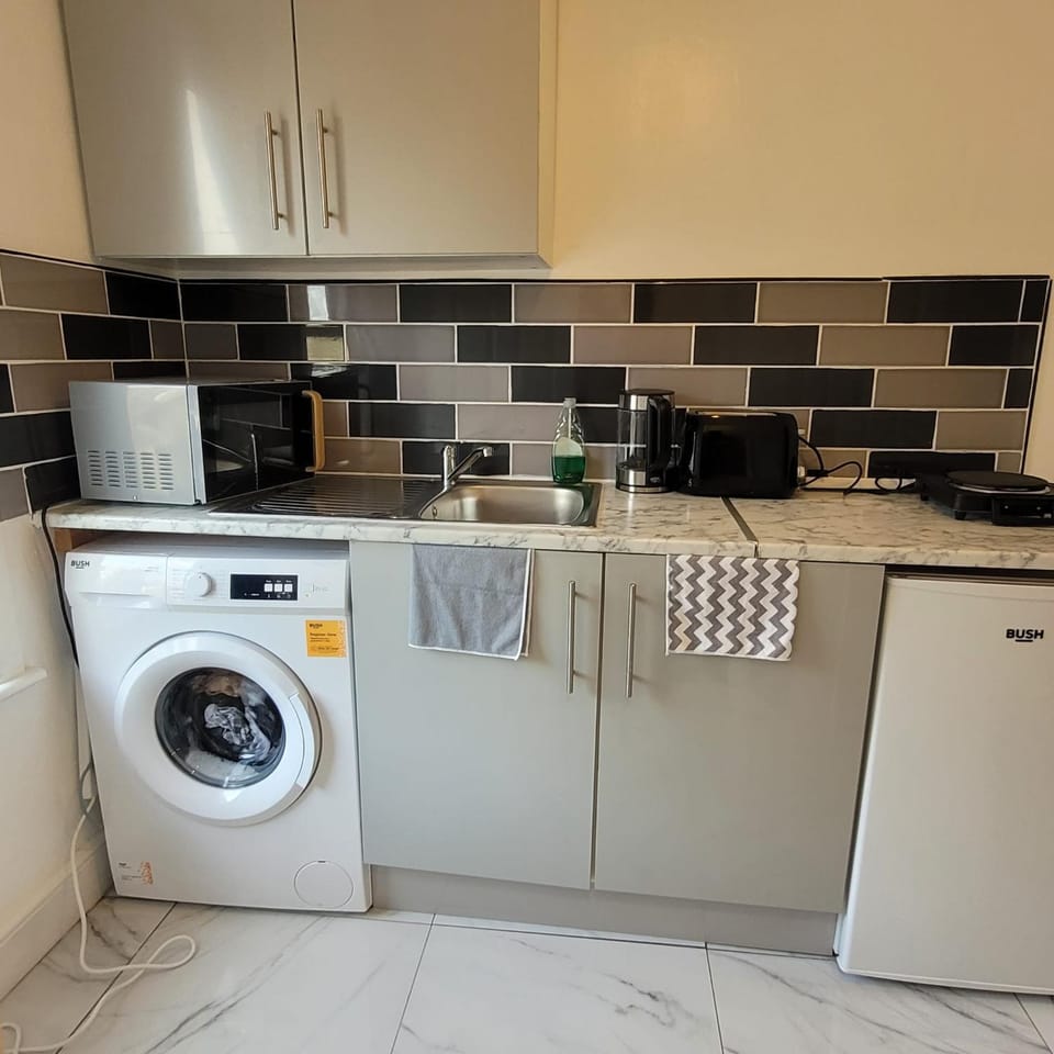 3 Bedroom house Abbey wood London Apartment in Scotland