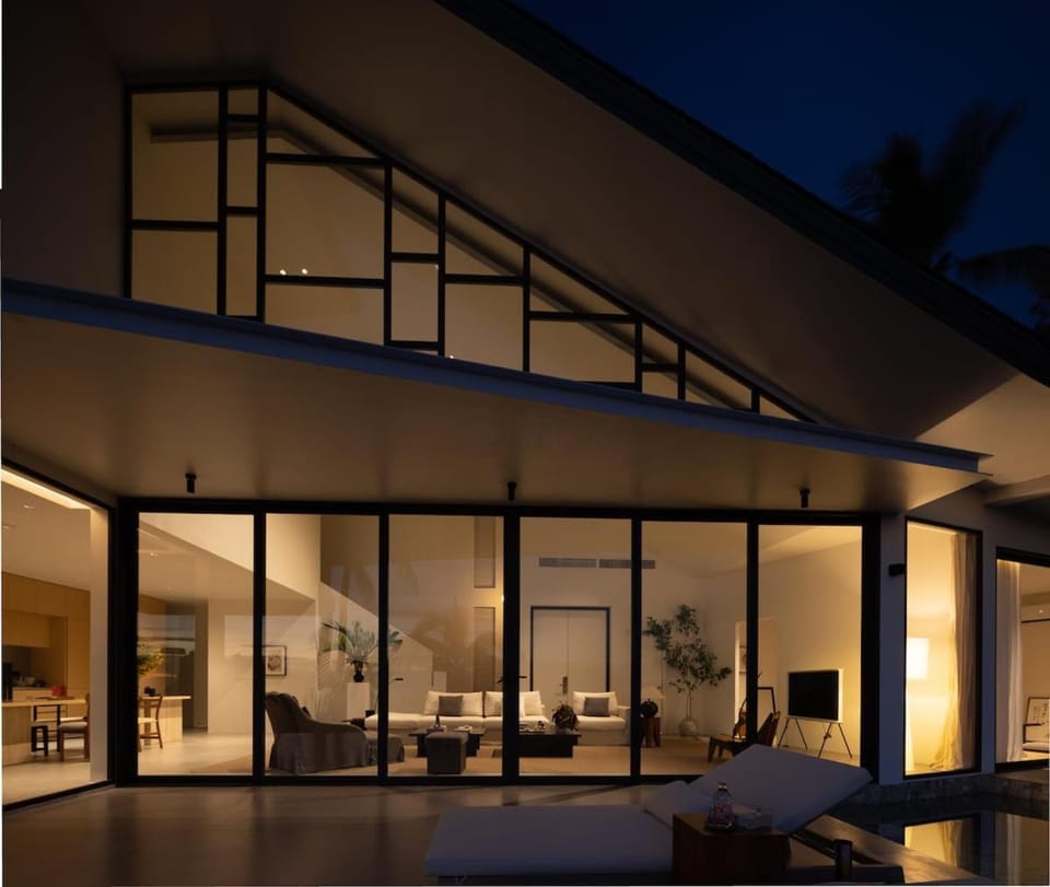 Night, View (from property/room), Balcony/Terrace, Living room
