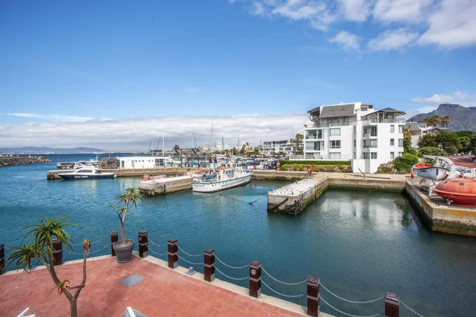 Granger Infinite Views Apartment in Cape Town