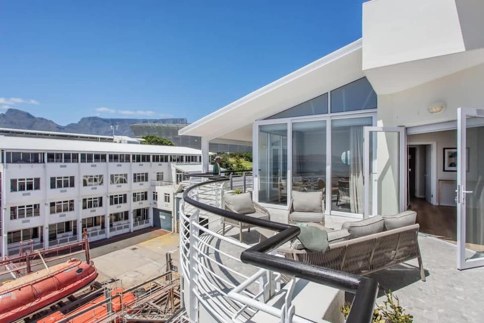 Granger Infinite Views Apartment in Cape Town