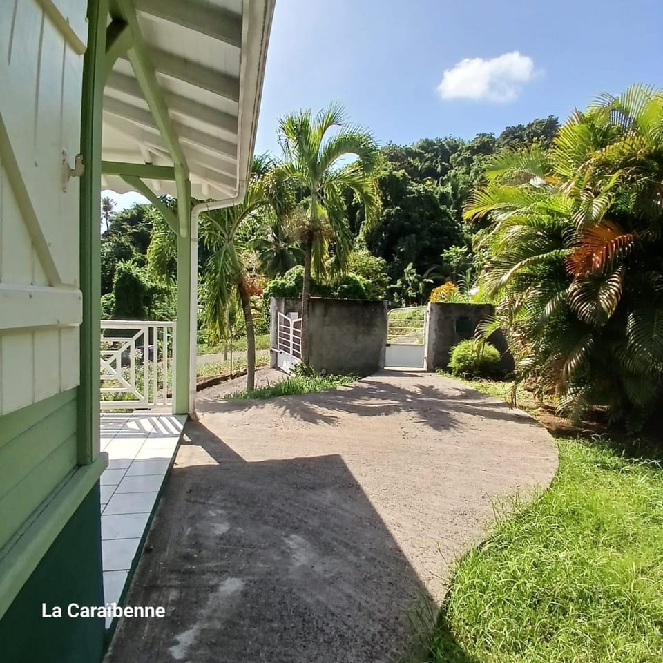 Facade/entrance, Garden view