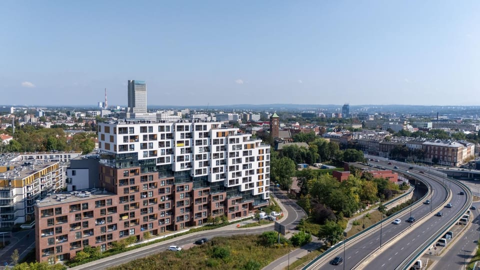 Property building, Neighbourhood, Bird's eye view, Location