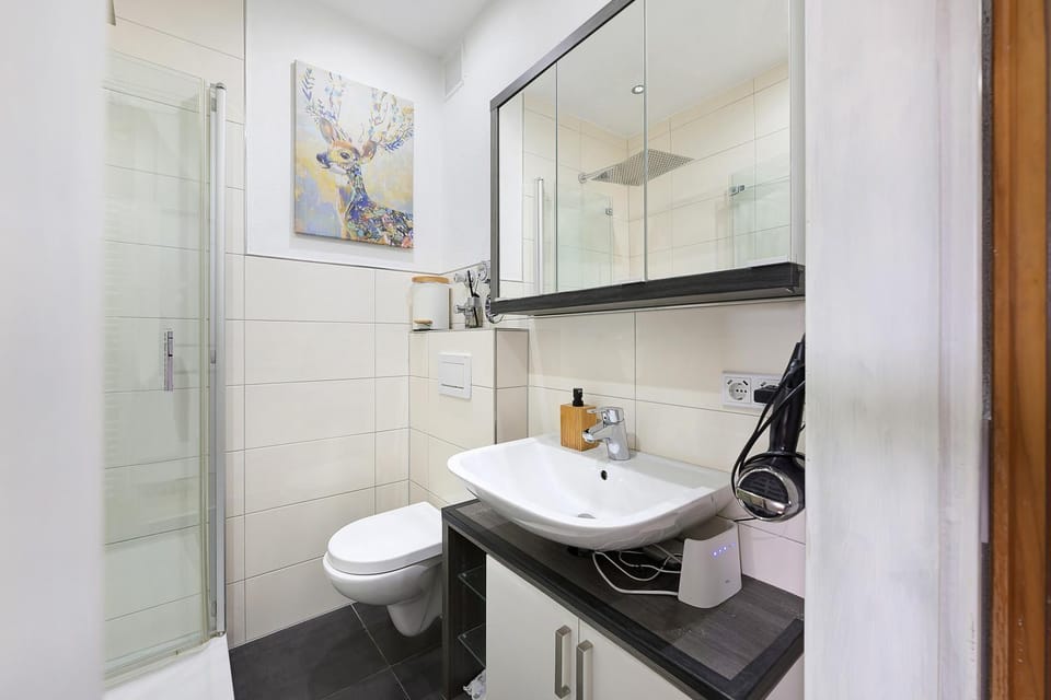 Bathroom, Living room