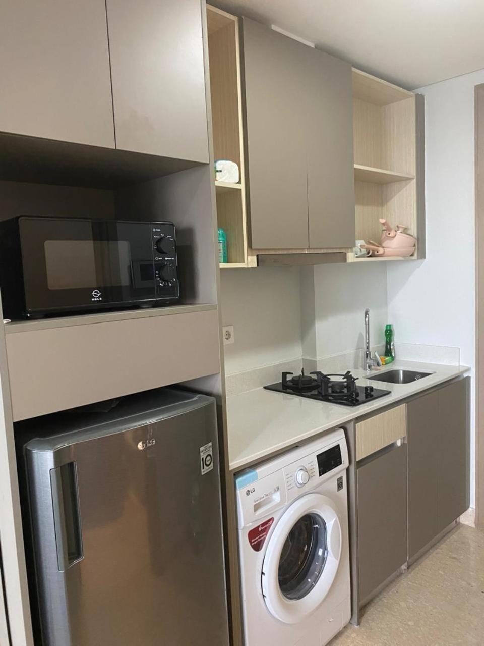 Apartment Studio Gold Coast PIK Tower Carribean Apartment in Jakarta