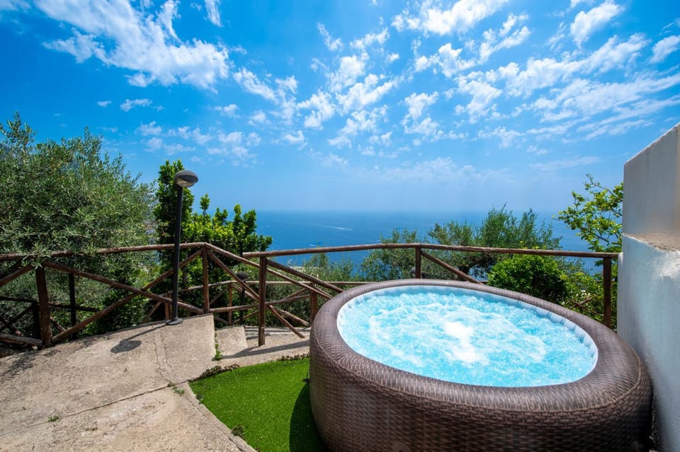 Hot Tub, Sea view